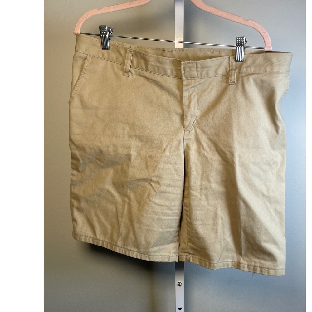 Dickies Shorts Women's 14 Khaki Twill Flat Front Workwear Casual Uniform W911209